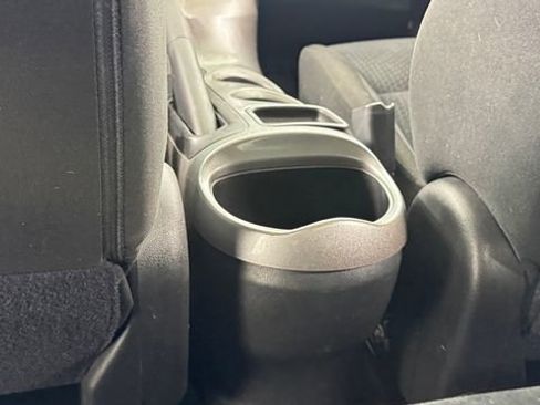 Used 2011 Nissan Juke SV FWD image 36