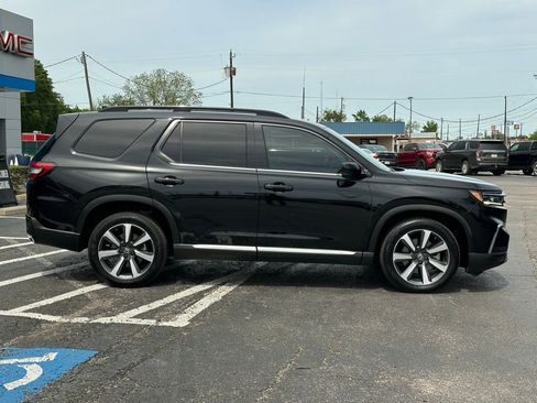 Used 2023 Honda Pilot Elite image 4