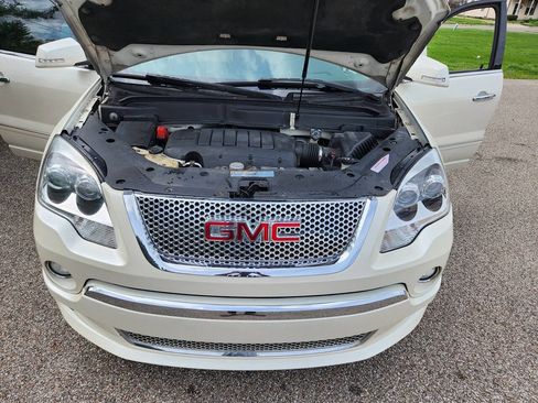 Used 2012 GMC Acadia Denali image 11