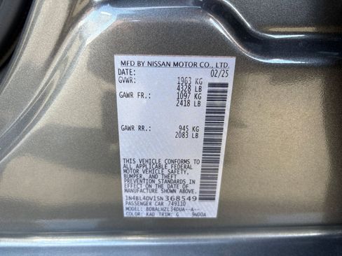 Used 2025 Nissan Altima 2.5 SV image 30