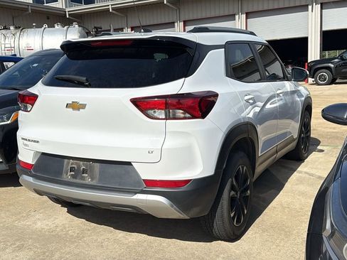 Used 2022 Chevrolet TrailBlazer LT image 3