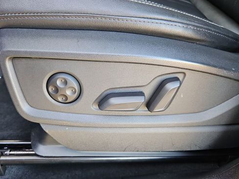 Used 2022 Audi Q5 2.0T Premium w/ Convenience Package image 12