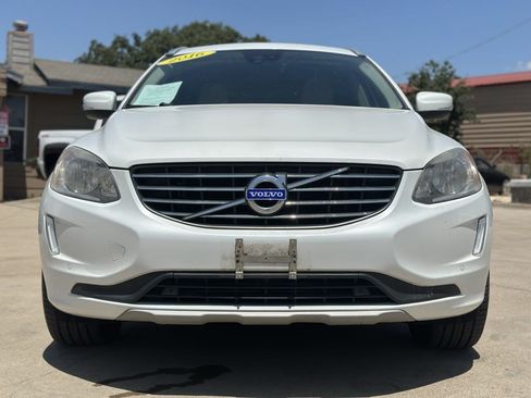 Used 2016 Volvo XC60 T5 Premier w/ Proximity Package FWD image 3
