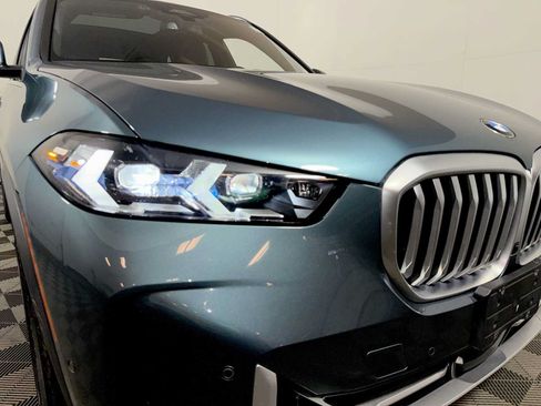 Used 2024 BMW X5 xDrive40i w/ Premium Package AWD/4WD image 25