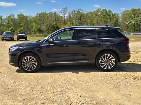 Used 2023 Lincoln Corsair Reserve w/ Equipment Group 201A image 13