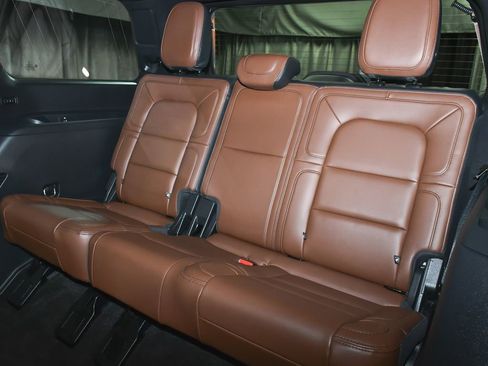 Used 2023 Lincoln Navigator Reserve image 58