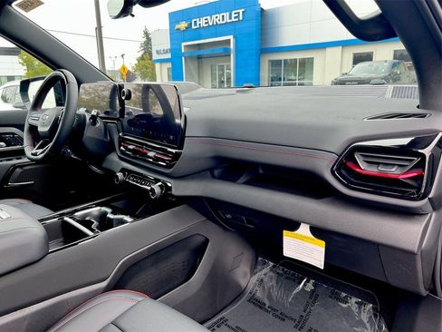 New 2024 Chevrolet Silverado EV RST image 21