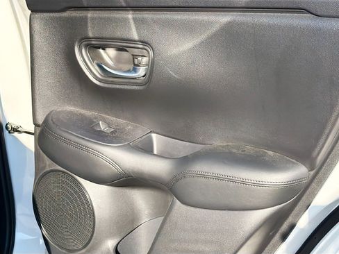Used 2024 Honda HR-V LX image 15