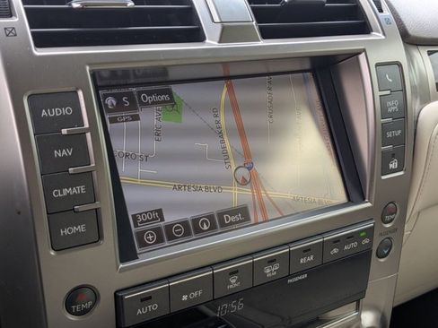 Used 2016 Lexus GX 460 w/ Premium Package image 13