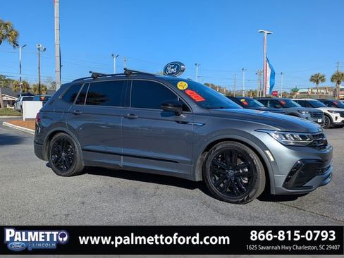Used 2022 Volkswagen Tiguan SE R-Line image 2