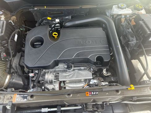 Used 2024 Chevrolet Equinox LT FWD image 57
