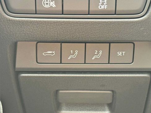 Used 2024 MAZDA MAZDA3 s FWD image 24