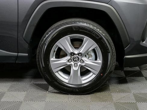 Used 2025 Toyota RAV4 XLE AWD/4WD image 35