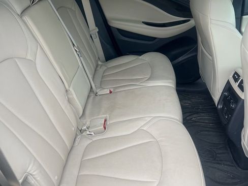 Used 2019 Buick Envision Essence FWD image 11