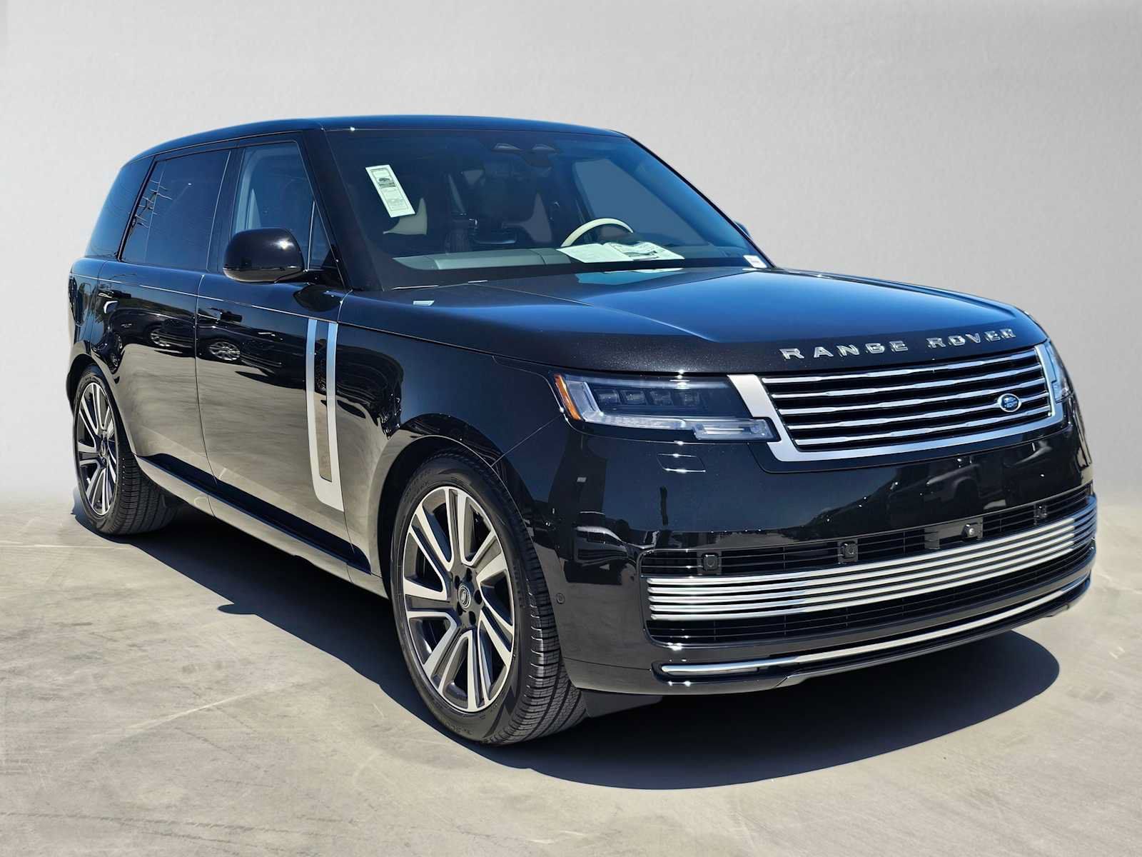 New 2025 Land Rover Range Rover SV AWD/4WD image 7