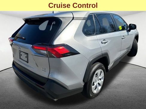 Used 2024 Toyota RAV4 LE AWD/4WD image 10