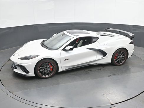Used 2023 Chevrolet Corvette Stingray Premium Cpe w/ Z51 Performance Package RWD image 37