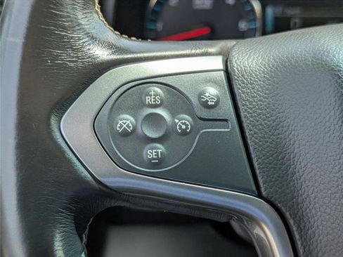 Used 2018 Chevrolet Suburban LT AWD/4WD image 25