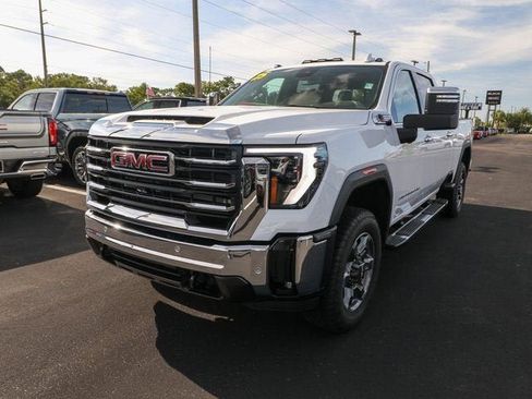 New 2025 GMC Sierra 2500 SLT w/ SLT Premium Package AWD/4WD image 3