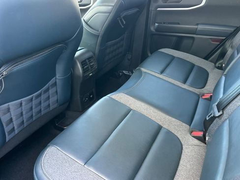 Used 2022 Ford Bronco Sport Outer Banks w/ Tech Package AWD/4WD image 12