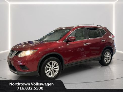 Used 2015 Nissan Rogue SV w/ SV Premium Package FWD image 1