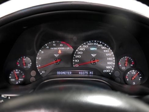 Used 1997 Chevrolet Corvette Coupe w/ Memory Pkg RWD image 66