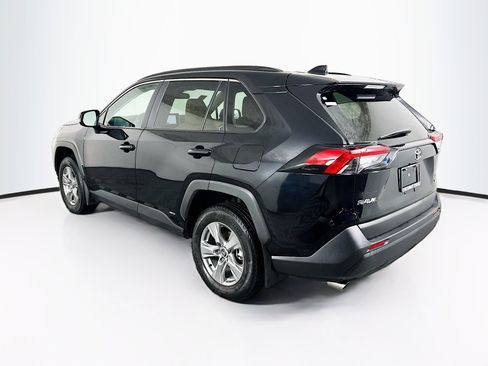 Used 2025 Toyota RAV4 LE AWD/4WD image 5