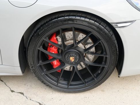 Used 2019 Porsche 911 Carrera GTS image 12