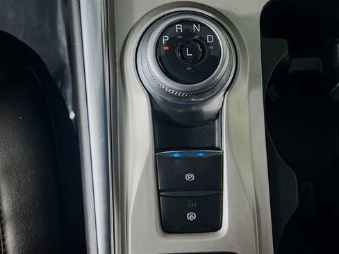 Used 2023 Ford Explorer Platinum w/ Technology Package RWD image 23