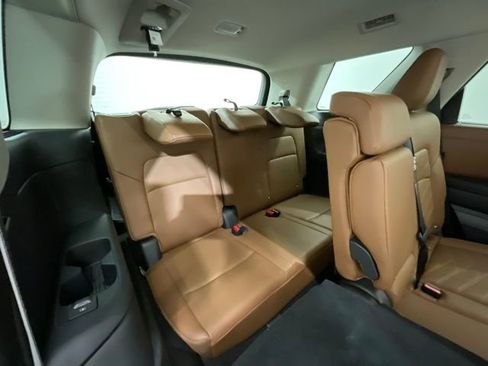 Used 2024 Nissan Pathfinder Platinum w/ Cargo Package AWD/4WD image 26