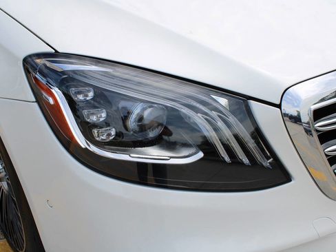 Used 2018 Mercedes-Benz S 560 4MATIC Sedan image 45