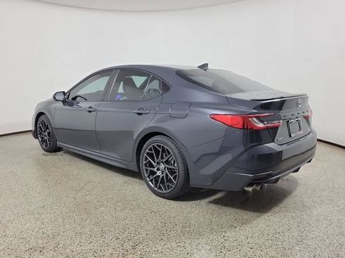 Used 2025 Toyota Camry SE w/ Convenience Package image 7