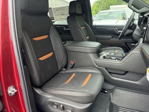 New 2026 GMC Sierra 2500 AT4 w/ Technology Package AWD/4WD image 29