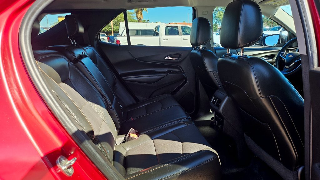 Used 2018 Chevrolet Equinox Premier FWD image 23