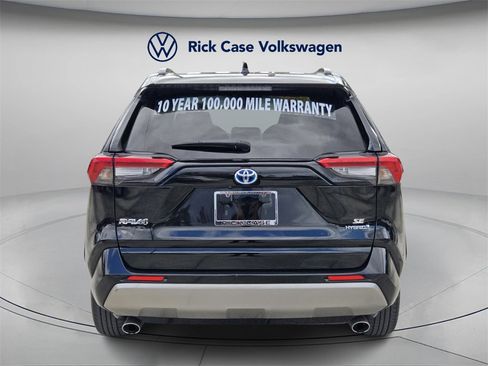 Used 2023 Toyota RAV4 SE w/ SE Grade Weather Package image 5