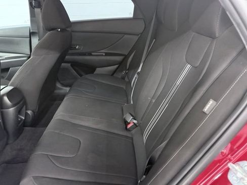 Used 2025 Hyundai Elantra Sport FWD image 21
