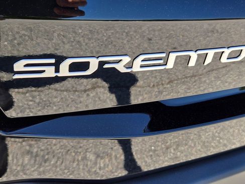 New 2026 Kia Sorento LX FWD image 12