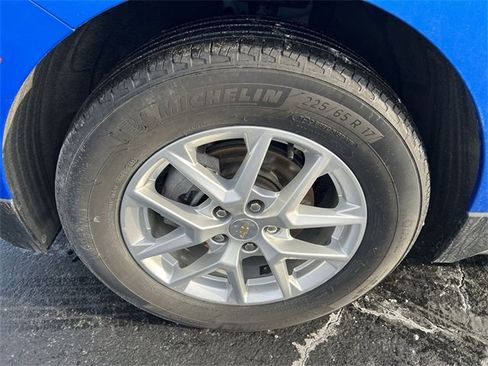 Certified 2024 Chevrolet Equinox LT image 17