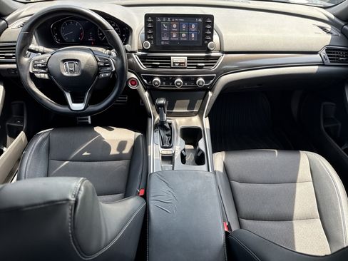 Used 2018 Honda Accord Sport image 26