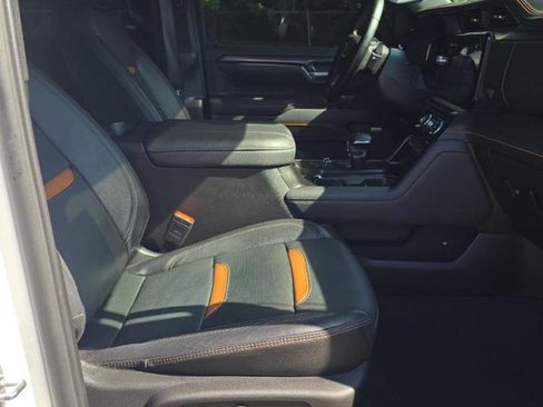 Used 2025 GMC Sierra 1500 AT4 AWD/4WD image 8