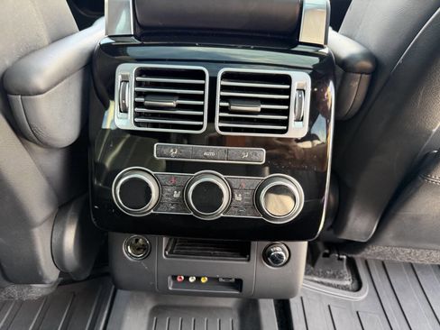 Used 2014 Land Rover Range Rover Supercharged image 17