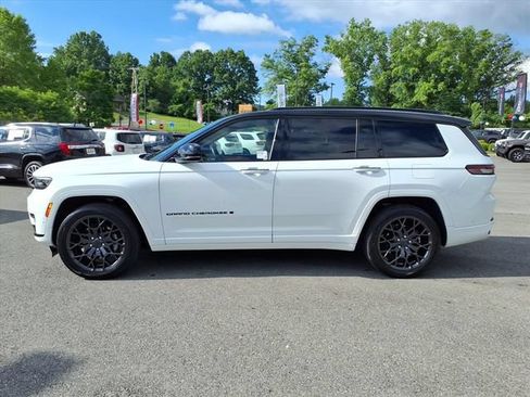 Used 2025 Jeep Grand Cherokee L Summit AWD/4WD image 10