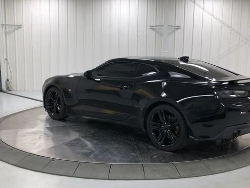 Used 2016 Chevrolet Camaro SS RWD image 6