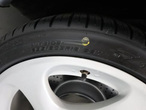 Used 2002 Porsche 911 Turbo AWD/4WD image 80