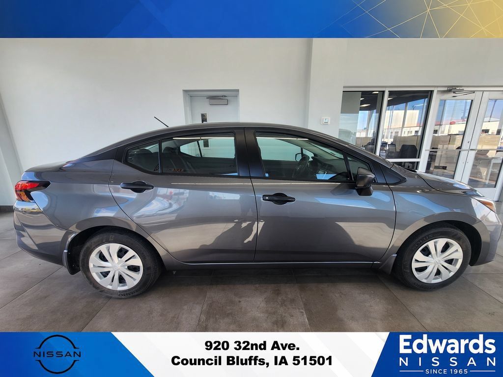 New 2025 Nissan Versa S w/ Trunk Package FWD image 2