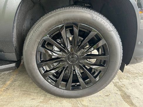Used 2026 Cadillac Escalade 4WD image 21