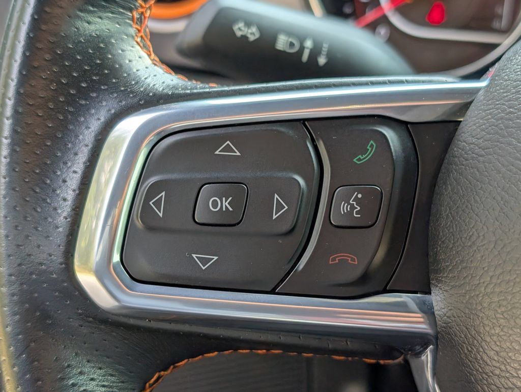 Used 2022 Jeep Gladiator Mojave AWD/4WD image 31