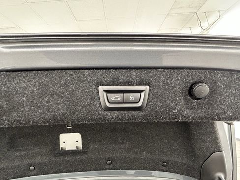 Used 2023 BMW 540i xDrive 540i xDrive w/ Premium Package image 38