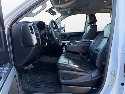 Used 2018 Chevrolet Silverado 2500 LT w/ All Star Edition image 9