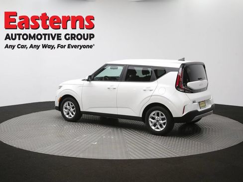 Used 2025 Kia Soul LX FWD image 61